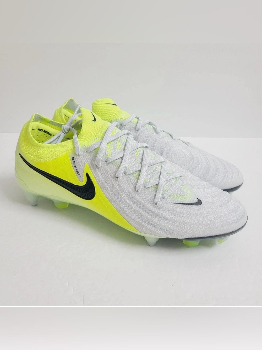 Limited ed. Nike Phantom Sz 9.5 GX 2 Elite SG Pro AC "Yellow Volt" Soccer Cleats